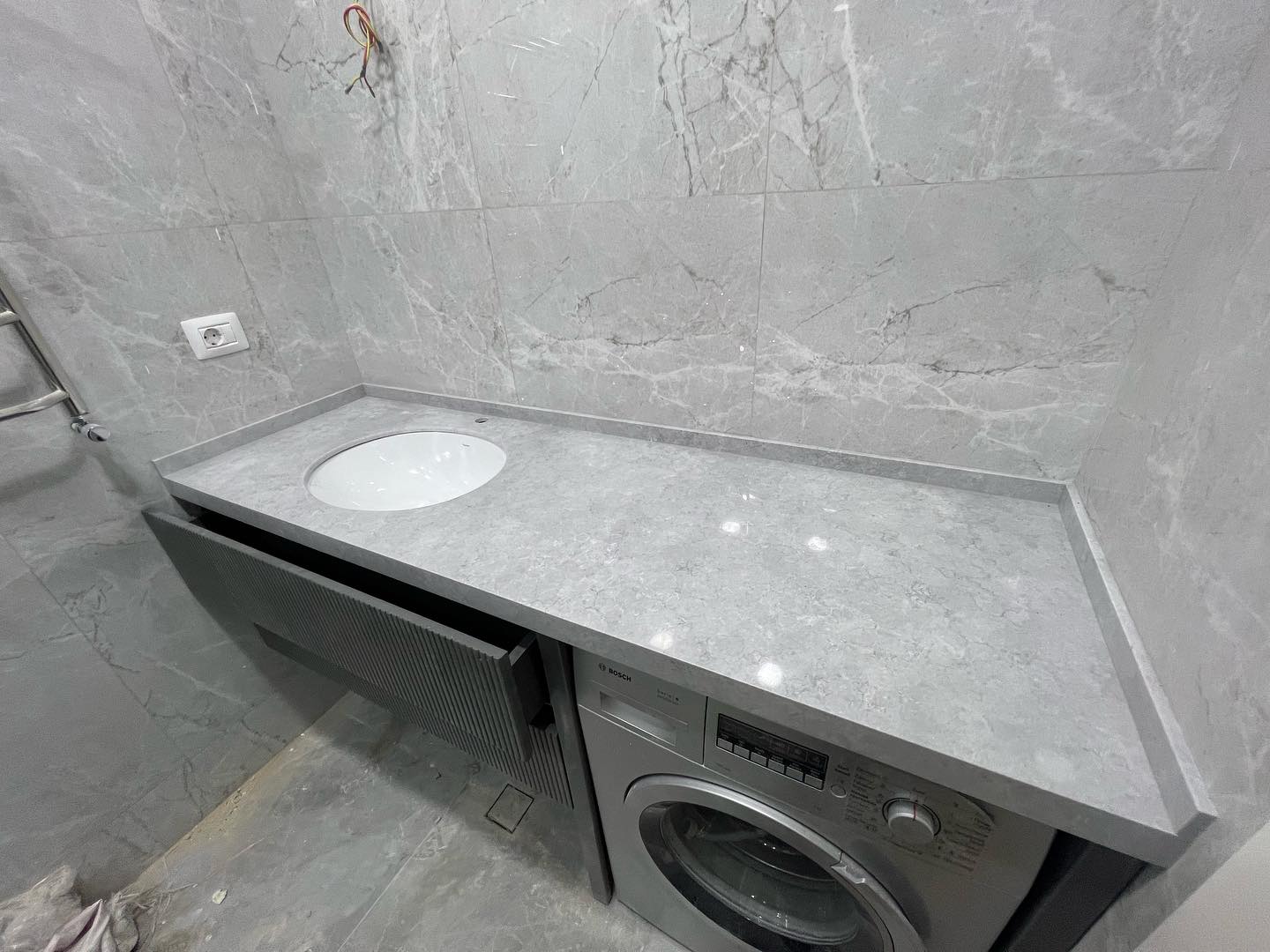 solid surface wash basin